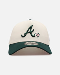 New Era Atlanta Braves 'Pink Satin Hearts Green' 9FORTY A-Frame Snapback Chrome/Dark Green
