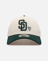 New Era San Diego Padres 'Pink Satin Hearts Green' 9FORTY A-Frame Snapback Chrome/Dark Green