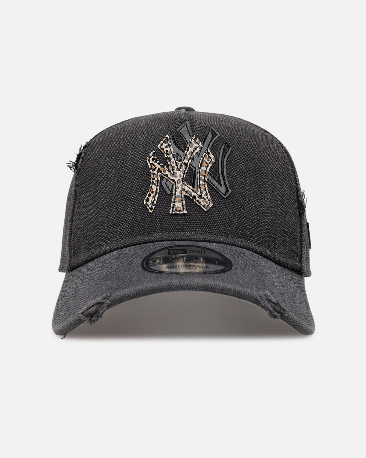 New Era New York Yankees 'Patent Leather' 9FORTY A-Frame Strapback Washed Black