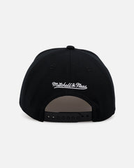 Mitchell & Ness New York Yankees 'Rhinestone Luxury' Pro Pinch Snapback Black