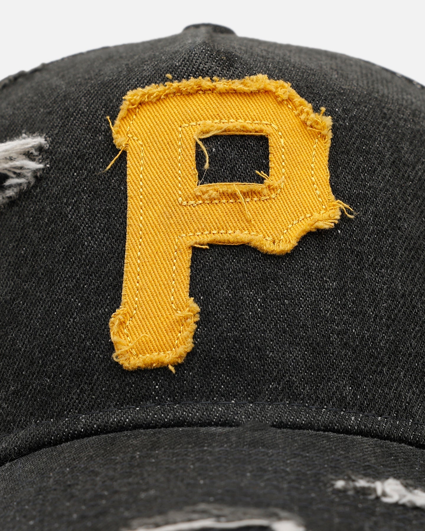 New Era Pittsburgh Pirates 'Distressed Denim 2.0' 9FORTY A-Frame Strapback Black