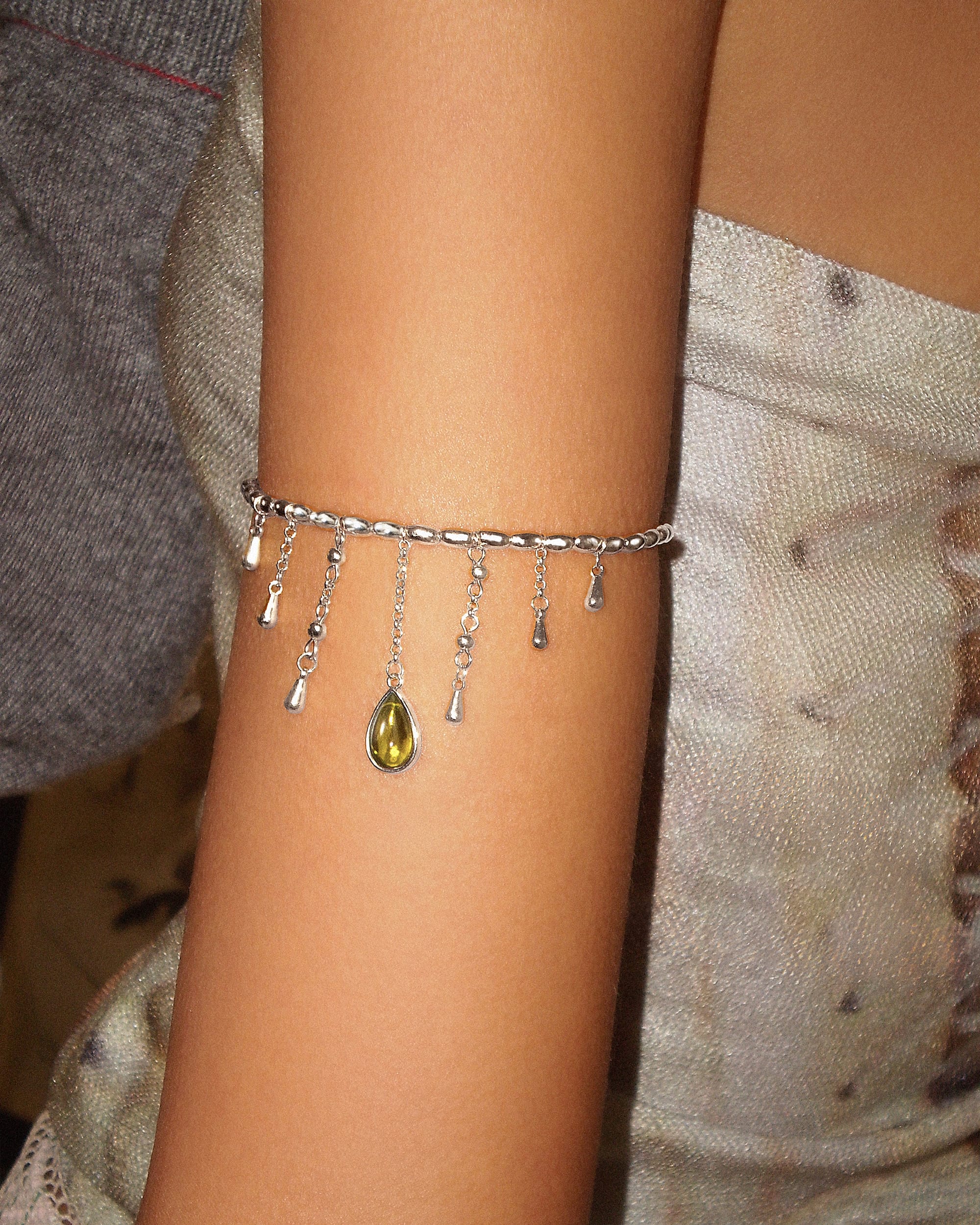 Waterdrop Arm Chain in Silver